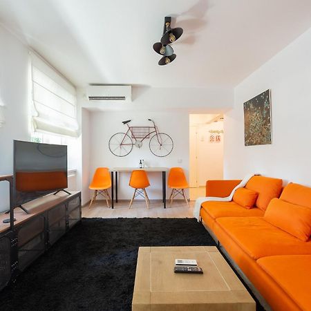 City Center-Cozy One Bedroom Apartment Бухарест Экстерьер фото
